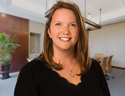 Lisa Holcombe headshot